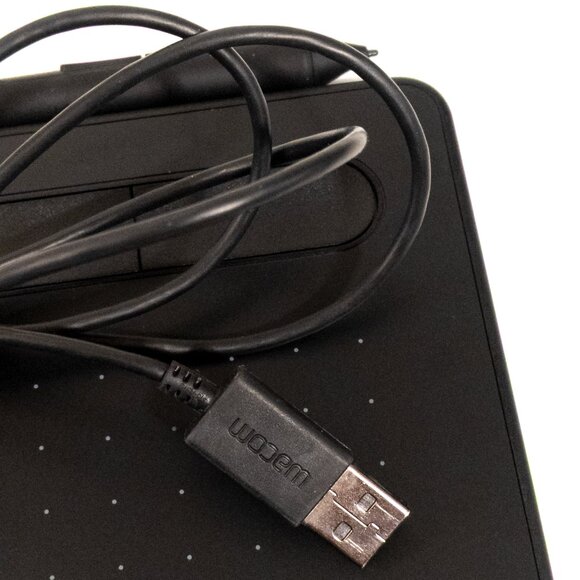 Wacom Intuos Tablet Pen CTL-4100 + Pen & Cable Drawing Signing Art Design Mac PC - Picture 2 of 4